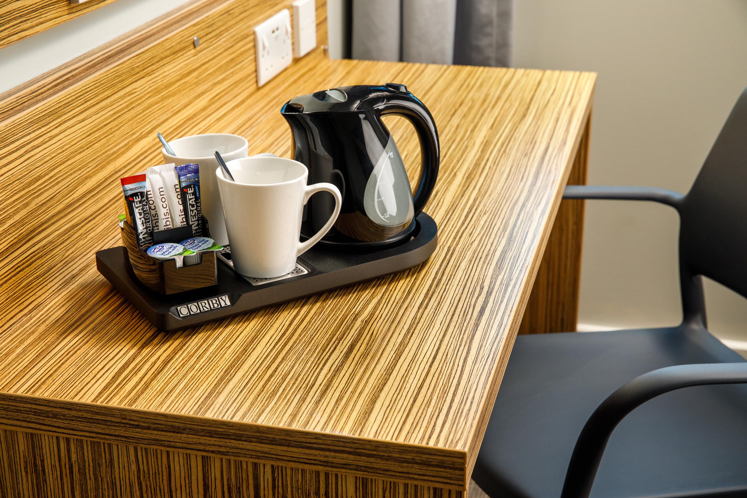 Ibis Budget London Heathrow Central Cranford Exteriör bild